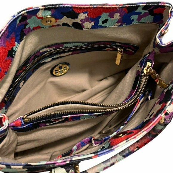 Tory Burch Robinson Floral Print Leather Handbag - Picture 8 of 13